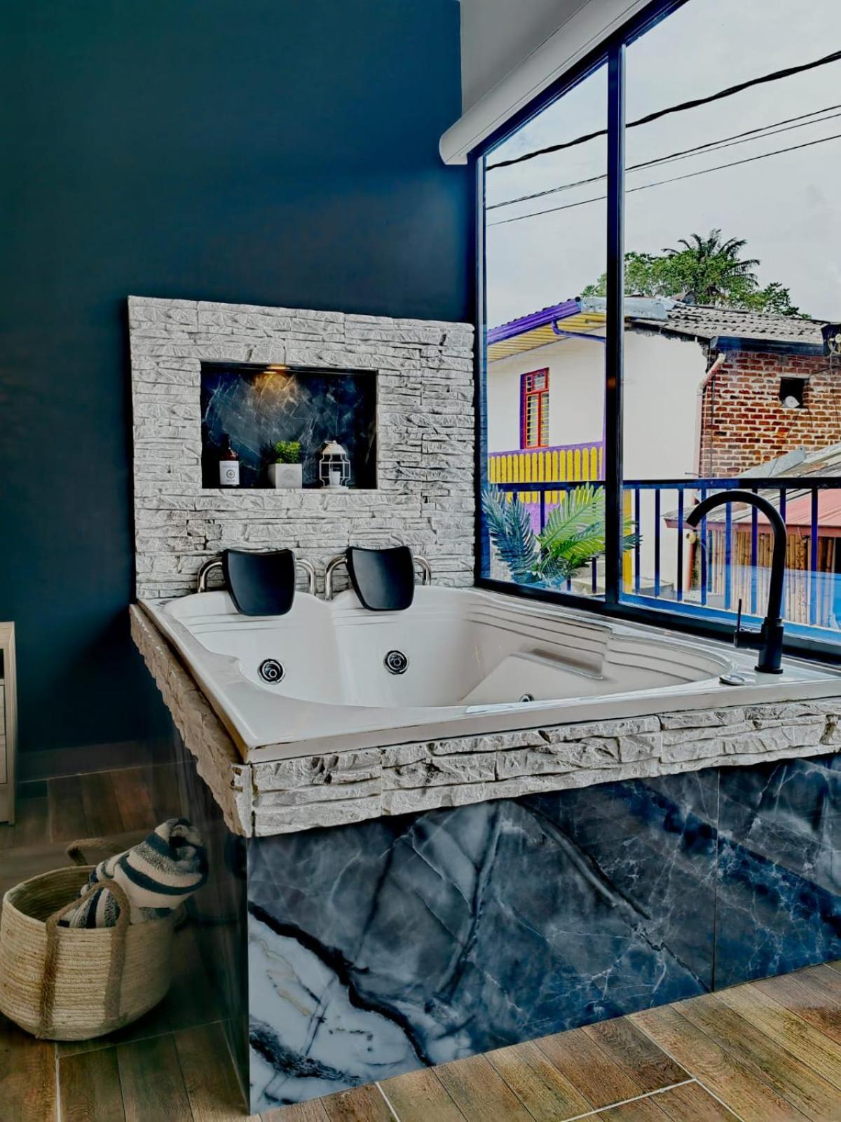 Habitacion Deluxe 2 Con Jacuzzi A 20 Mt Del Parque Salento Dış mekan fotoğraf